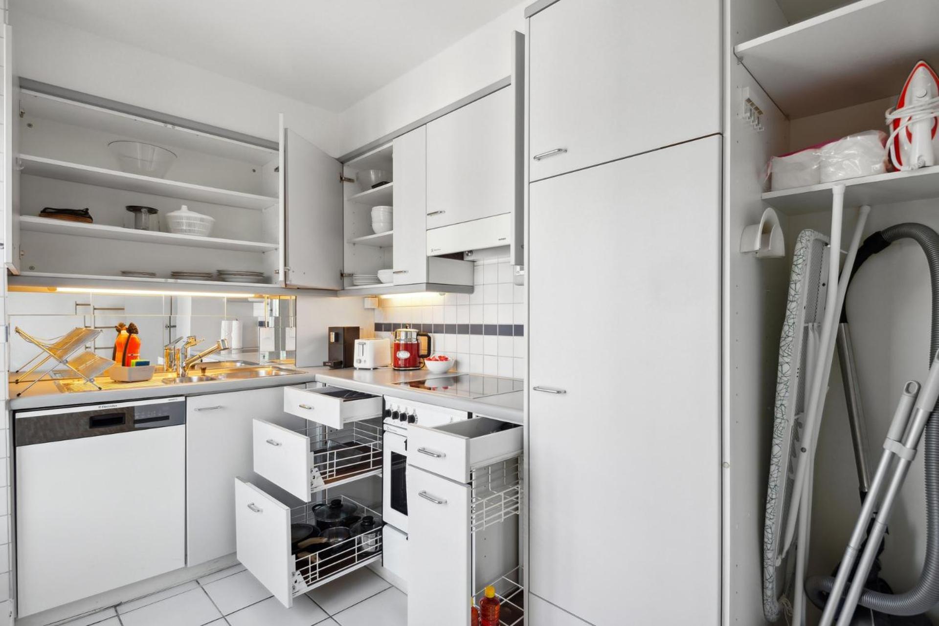 Spacious Central Apartments Hoting チューリッヒ エクステリア 写真