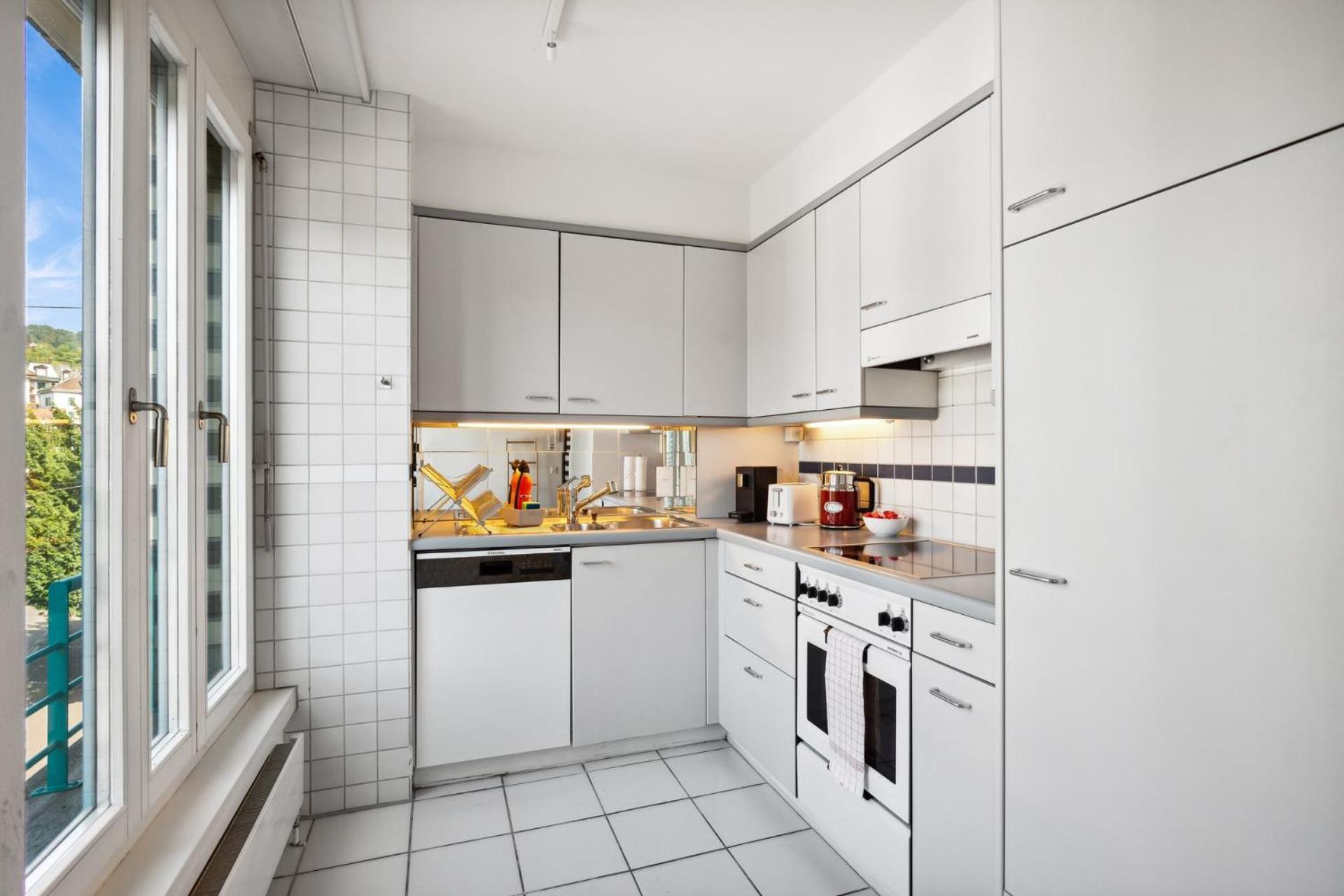 Spacious Central Apartments Hoting チューリッヒ エクステリア 写真