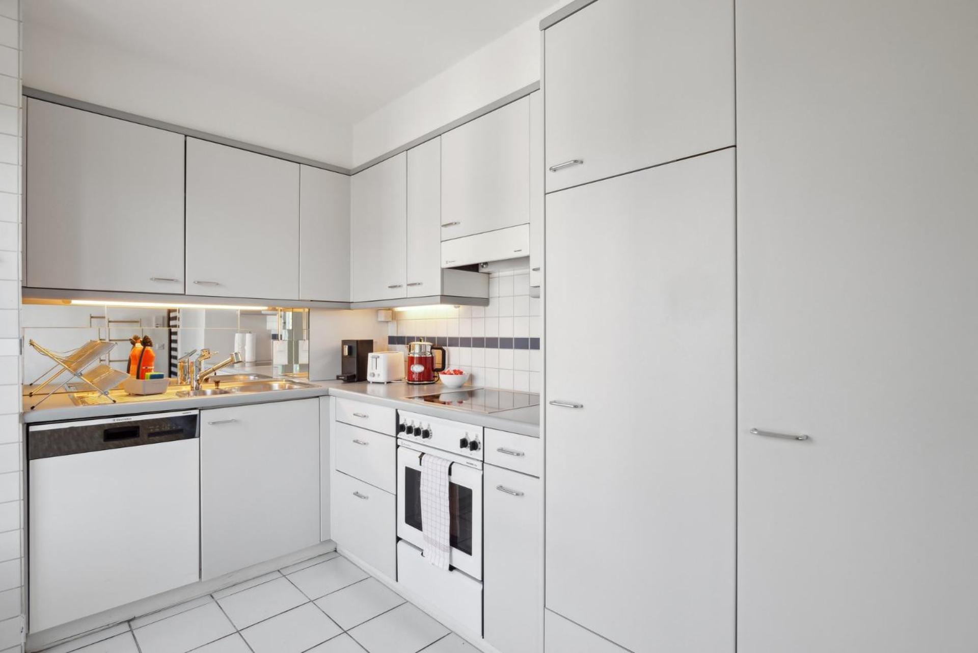Spacious Central Apartments Hoting チューリッヒ エクステリア 写真