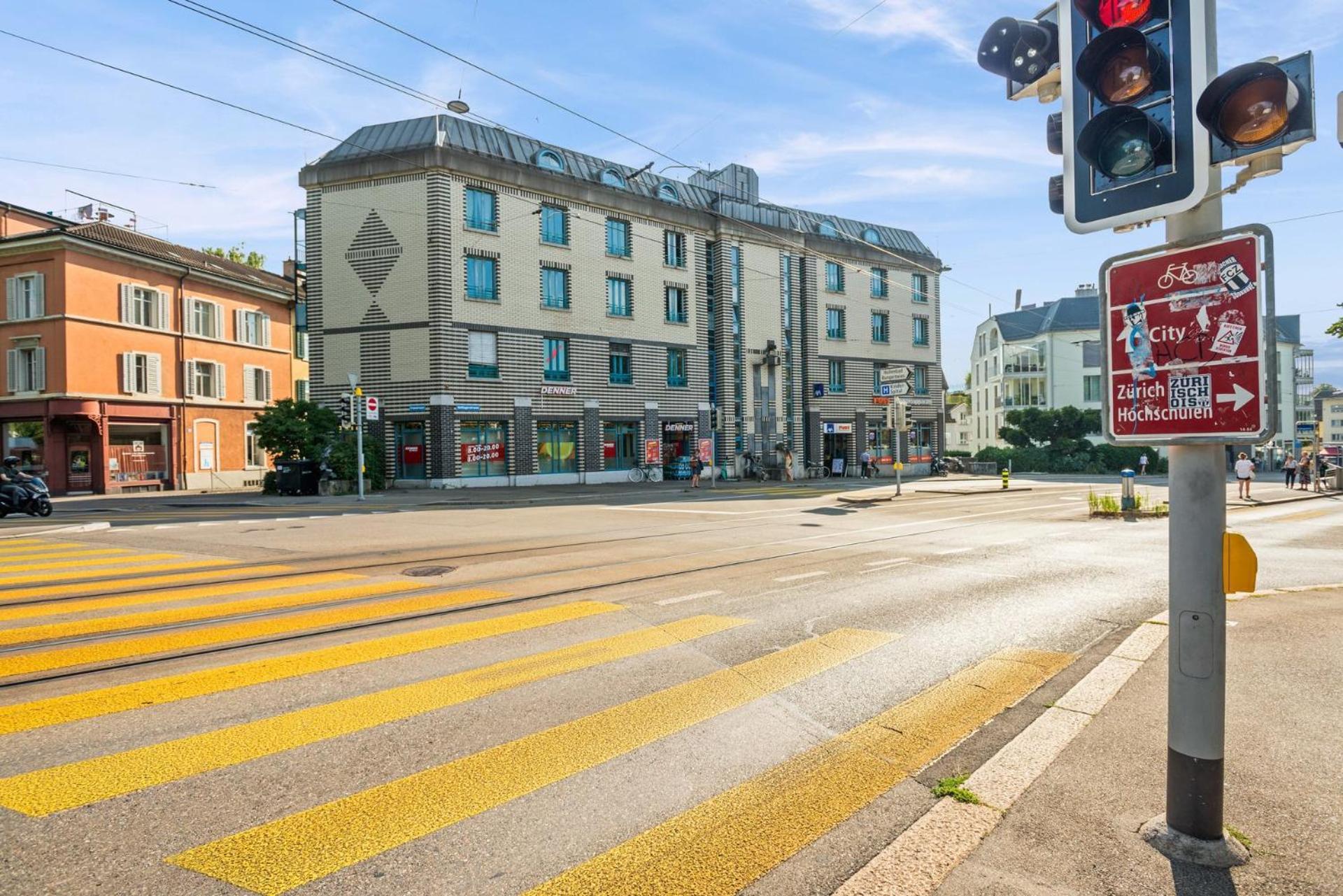 Spacious Central Apartments Hoting チューリッヒ エクステリア 写真