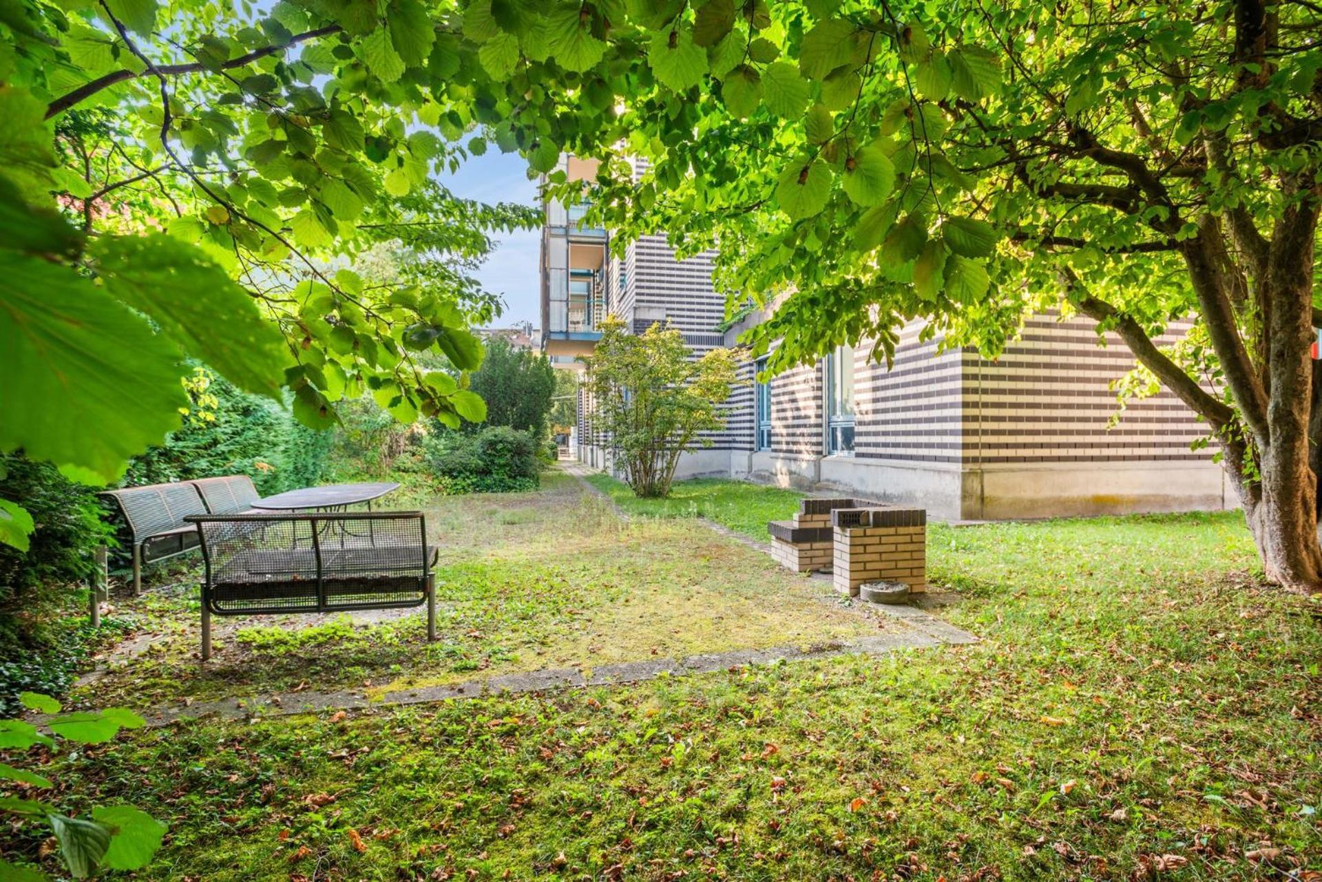 Spacious Central Apartments Hoting チューリッヒ エクステリア 写真